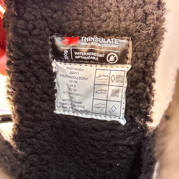 Lands' Ends Expedition Waterproof Insulated Snow Boots (Youth) - Picture 8 of 10